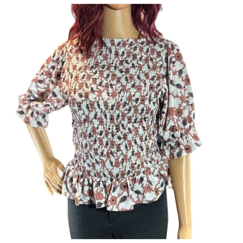 Melloday Smocked Ruffle Hem Print Top size medium